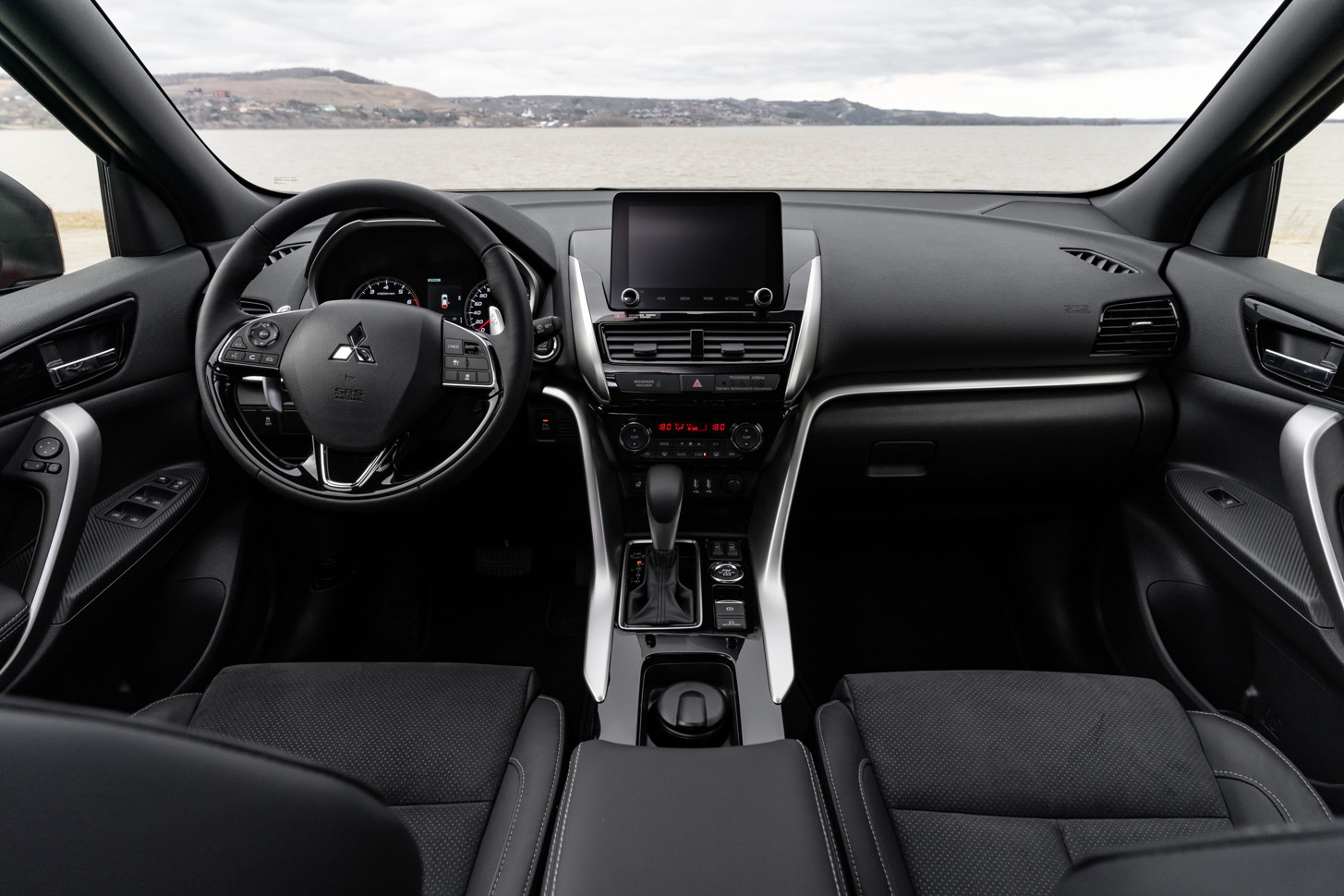 Обновленный Eclipse Cross